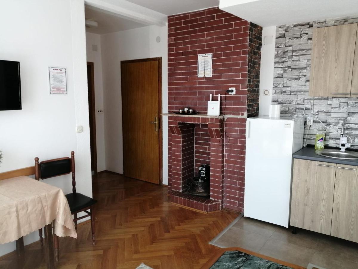 Vila Visni Łagadin Zewnętrze zdjęcie